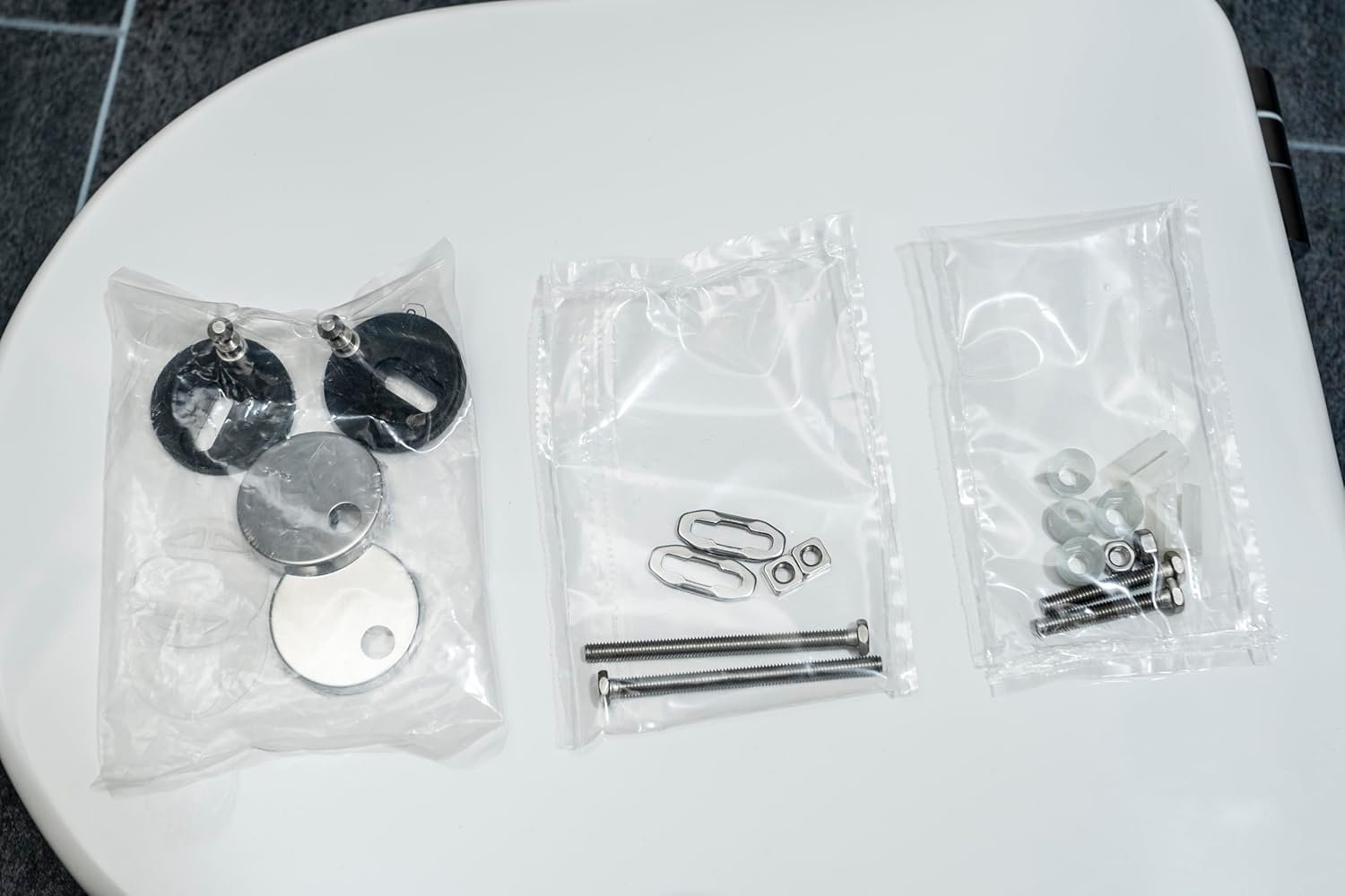 Capac WC KAN Malmö D-Shape – cu închidere lentă și sistem QuickRelease, formă D, material MDF, rezistență până la 175 kg - imagine 2